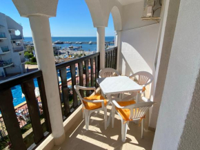 Top Complex Apartment on the Beach